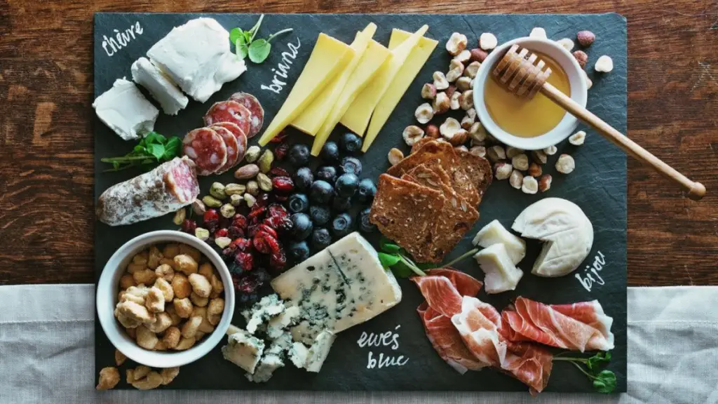 Starter: Irish Cheese Board